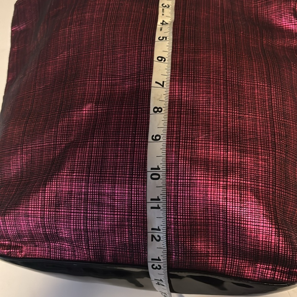 SAKS FIFTH AVE PINK METALLIC TOTE SOFT POLYESTER CLOTH BLACK PATENT LEATHER - Picture 9 of 9